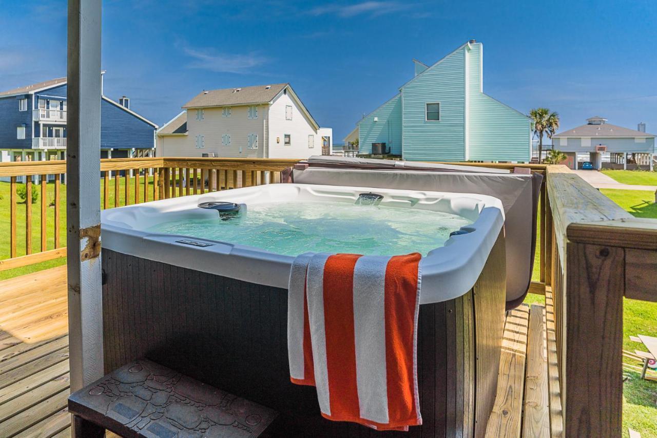 Hot Tub - Ocean Views - Steps To Private Beach - Quiet Location Галвестон Екстер'єр фото